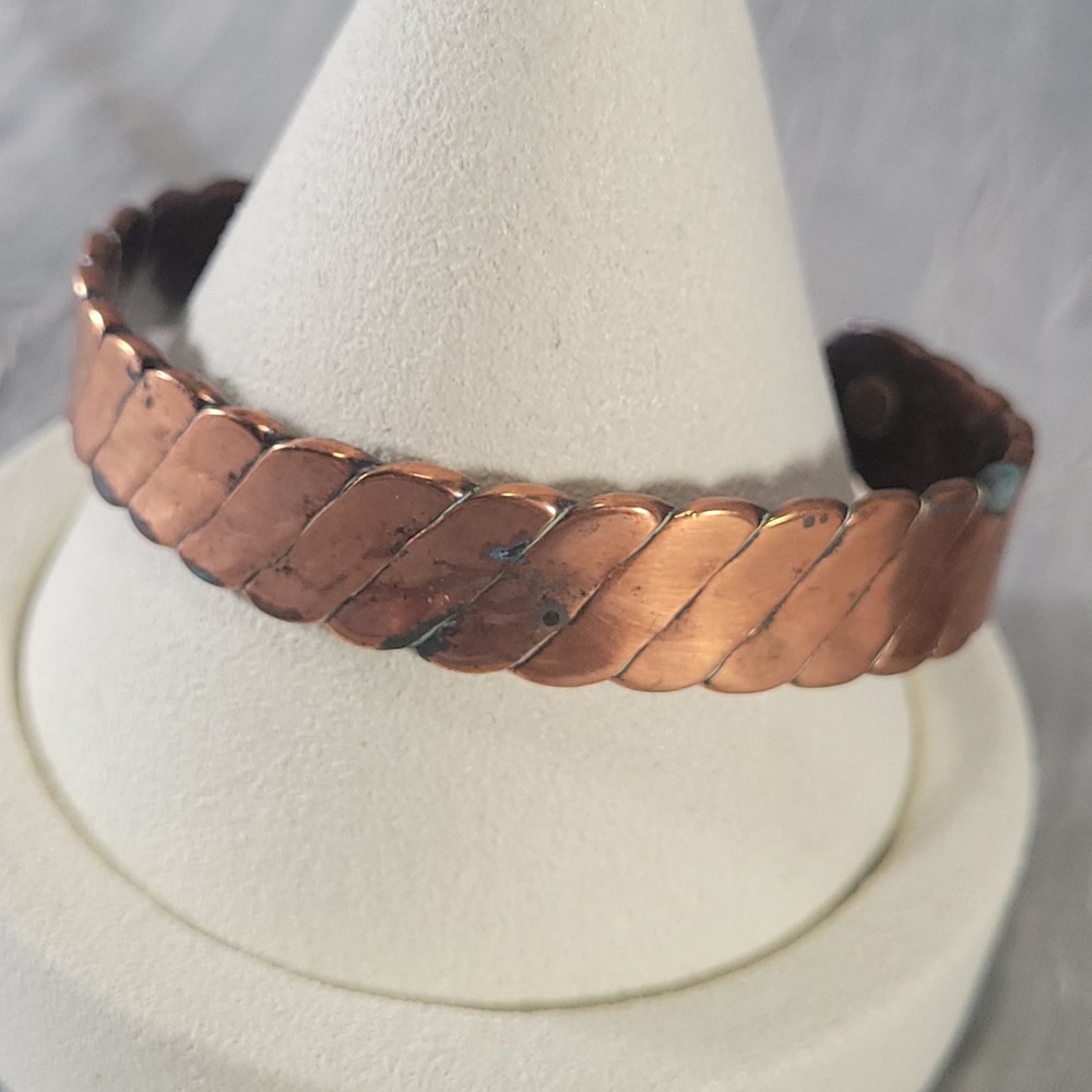 Copper Magnetic Cuff Bracelet Unisex OS Copper Twisted Rope Scalloped Edge